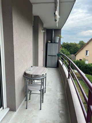  Appartement à louer 3 pièces 65 m²