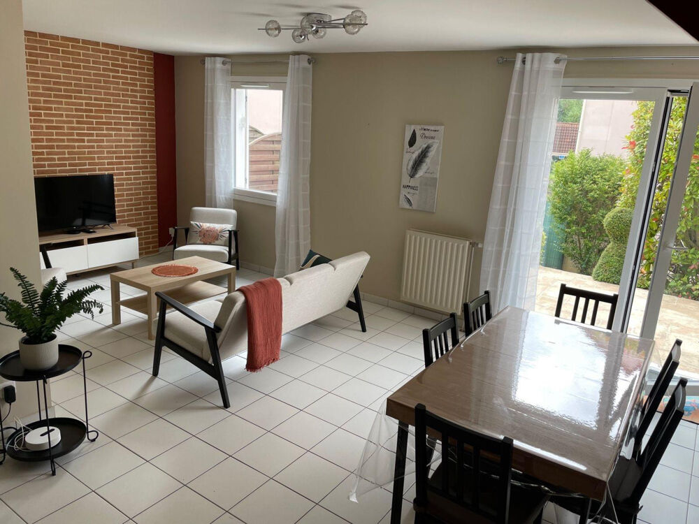 Location Appartement Loue 3 chambres dans colocation mixte à Villebon Villebon-sur-yvette
