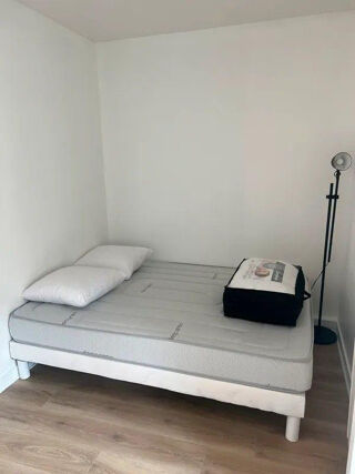  Appartement à louer 1 pièce 32 m²