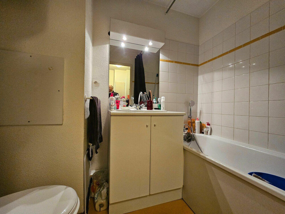 Location Appartement Studio meublé 20m² résidence étudiante et laverie Saint-Étienne