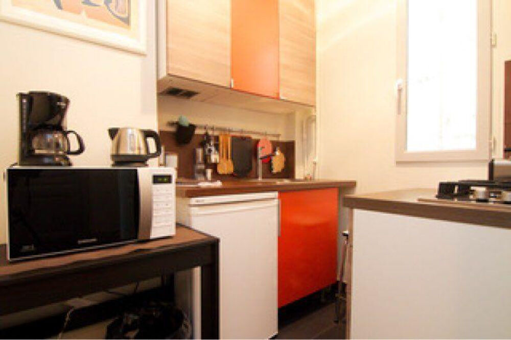 Location Appartement Très beau 2 pièces. Montmartre/Abbesses Paris 18