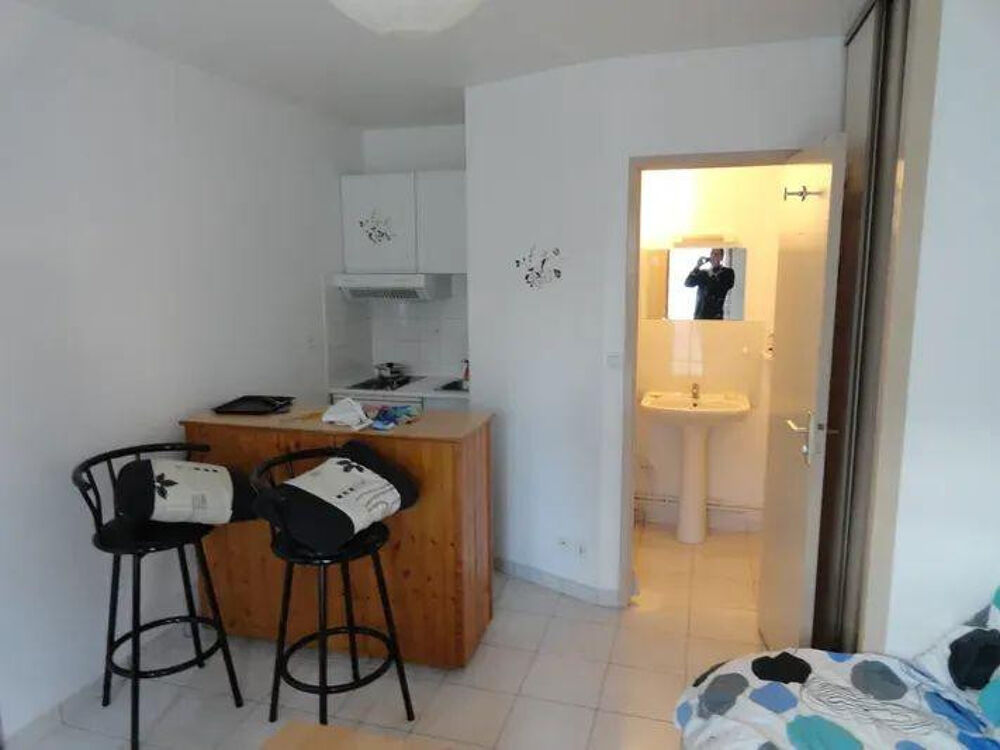 Location Appartement Beau studio 16m² Rennes centre rue Mauconseil Rennes