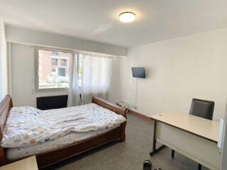  Appartement à louer 1 pièce 115 m²