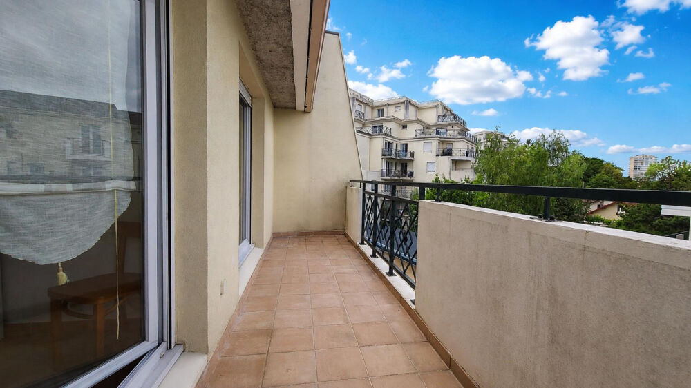 Vente Appartement Appartement 4 pièces -  3 chambres - 84 m2 Châtillon