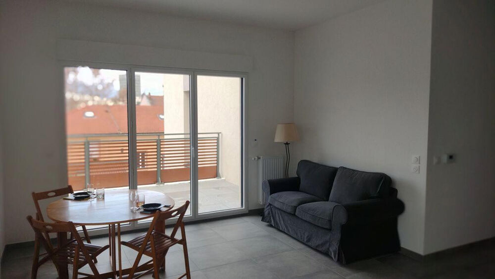Location Appartement Beau T2 meublé 49m² avec balcon 8m² Lyon 8