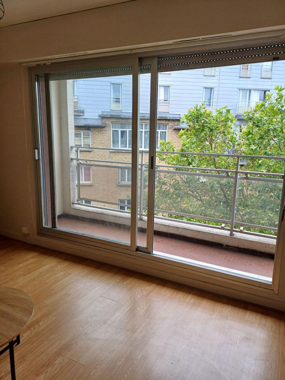 Location Appartement Studio meublé ensoleillé proche commerce transport Boulogne-billancourt