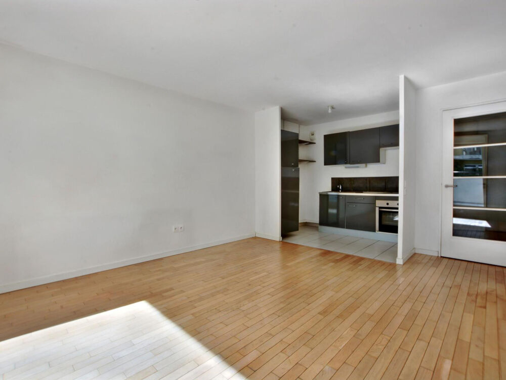 Location Appartement Appartement 2 pièces avec place de parking Saint-ouen-sur-seine