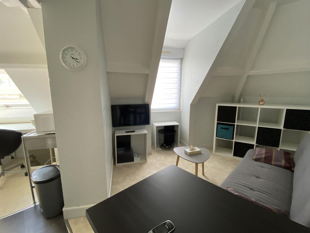 Location Appartement Studio refait à neuf reims-cathédrale Reims