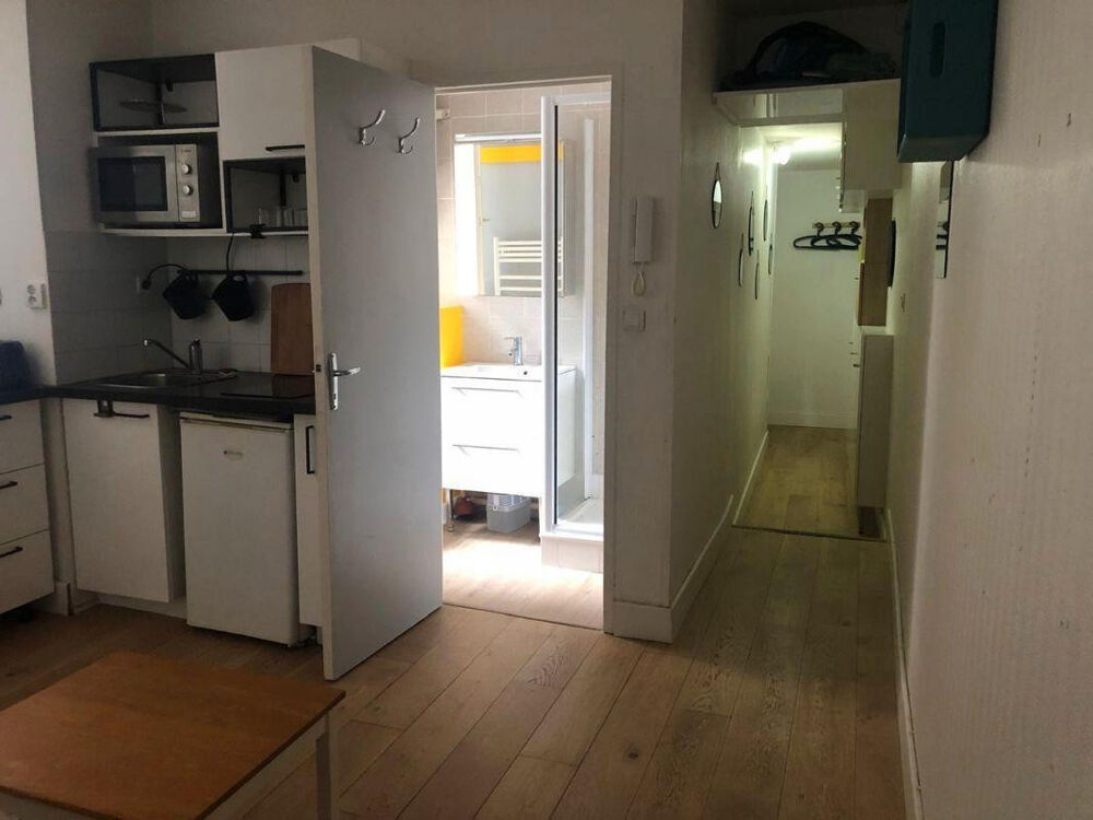 Location Appartement Studio meublé 25m2, plein centre ville Nantes