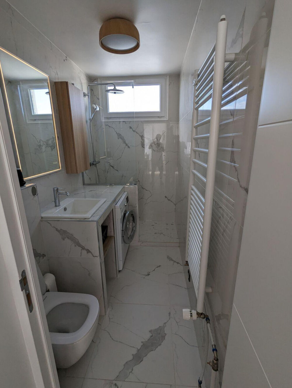 Location Appartement Studio meublé, vue exceptionnelle, rue commerçante Paris 12