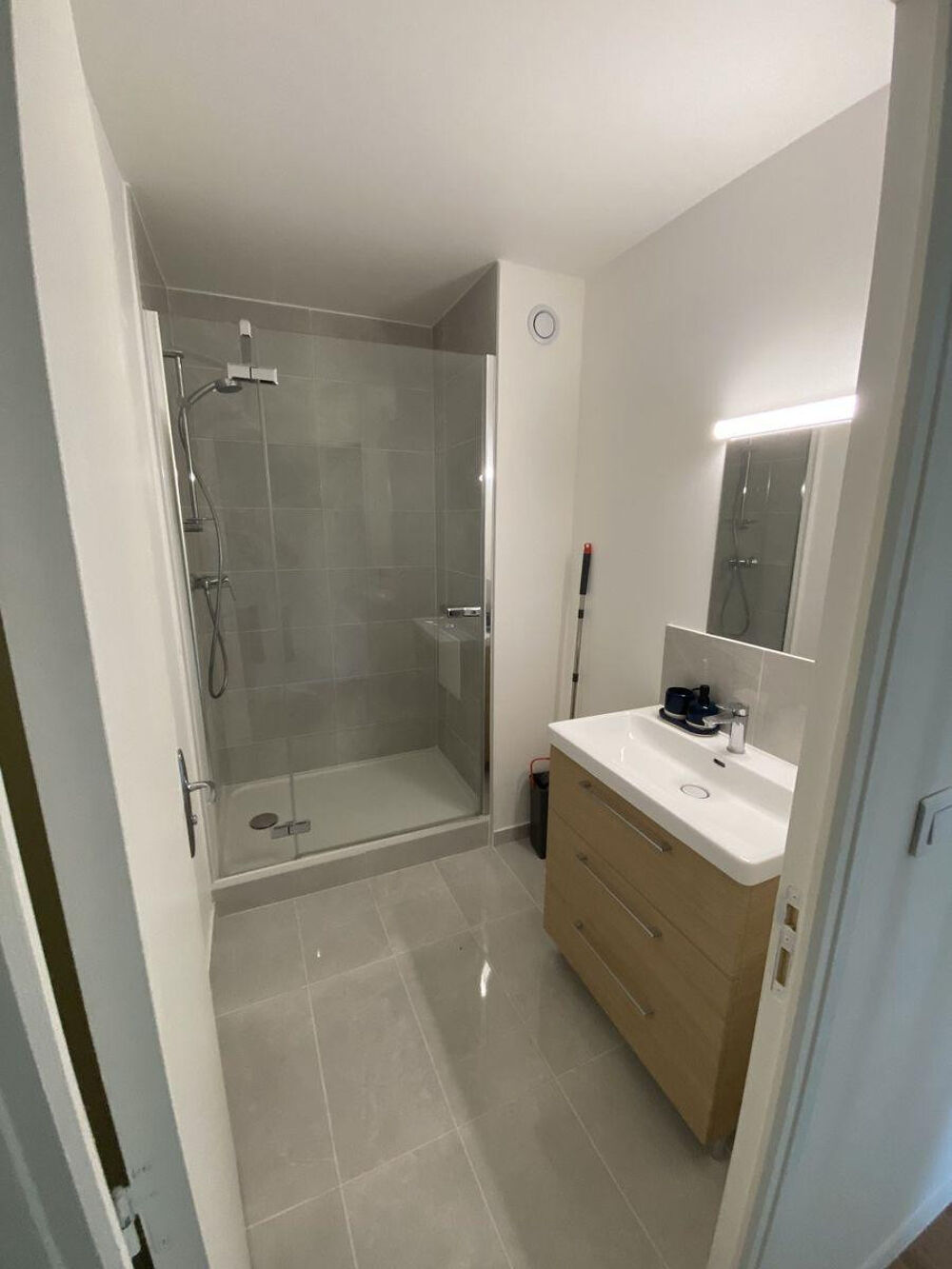 Location Appartement Charmante chambre dans colocation 100 m² à Melun Melun