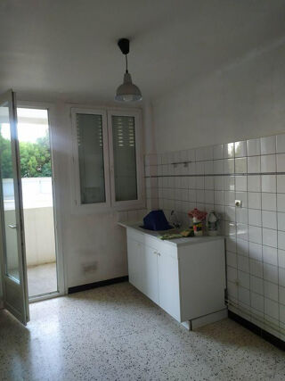  Appartement à louer 2 pièces 45 m²