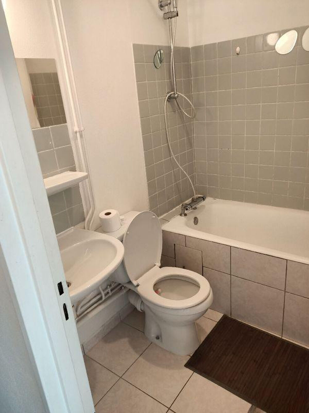 Location Appartement Studio meublé 30m2 Sablon Metz