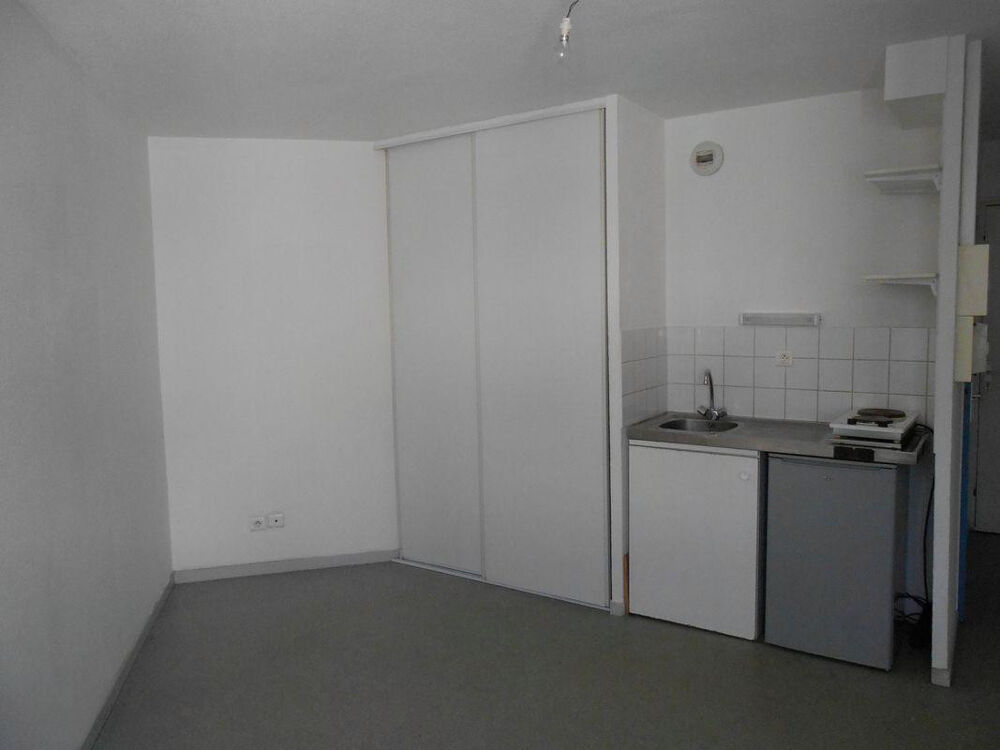 Location Appartement Beau studio 17m² centre de Nantes Nantes