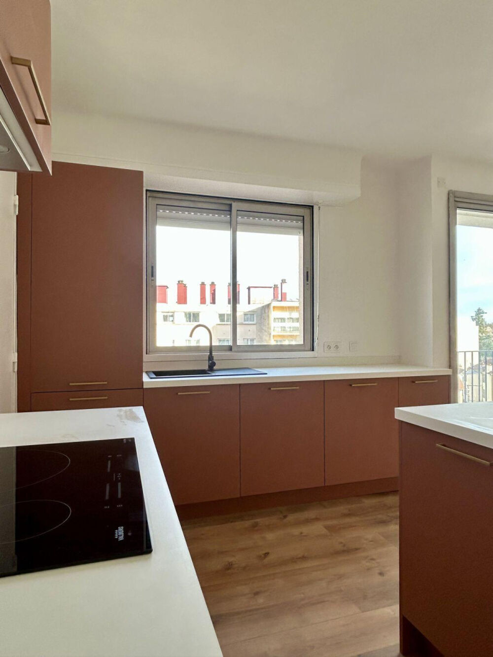 Location Appartement Appartement Centre de Pau - T3 80m2 - Vue Pyrénées Pau