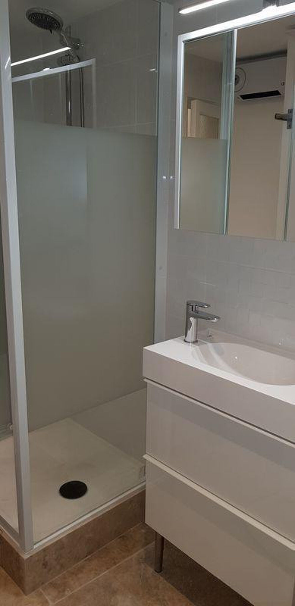 Location Appartement Beau T2 meublé 32m² centre ville Toulon Toulon