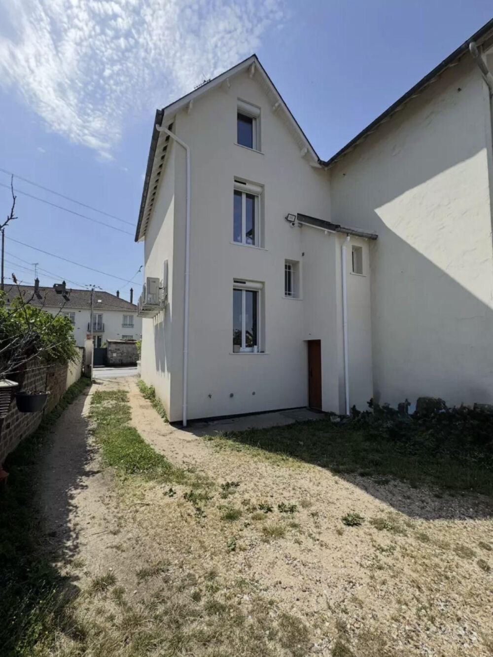 Location Maison Maison familiale entièrement rénovée et son jardin Les mureaux