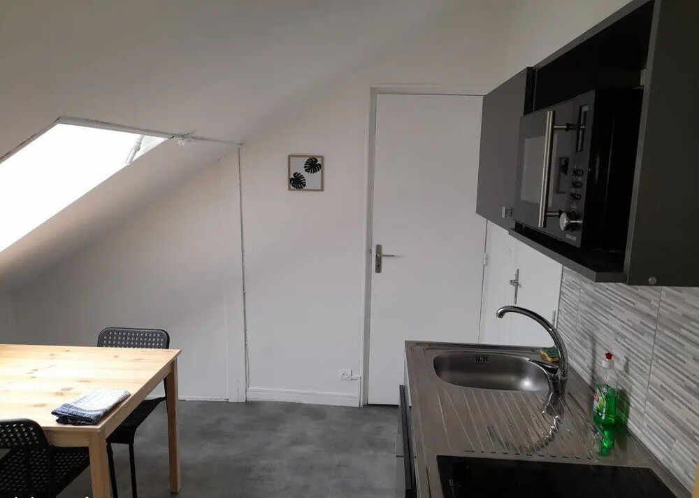 Location Appartement Studio meublé 15m² proche de Néoma Reims