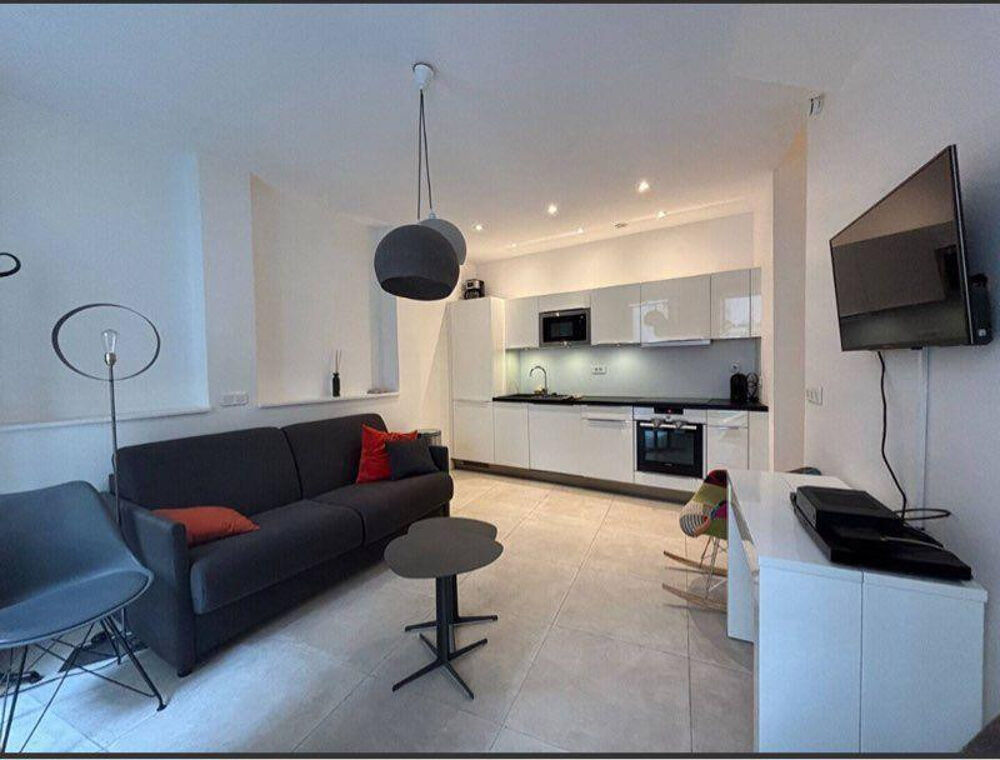 Location Appartement Appartement à louer neuf Paris 4
