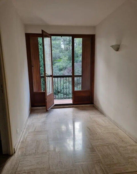   Beau 2P 75m� lumineux et calme avec balcons Appartement - 2 pi�ce(s) - 75 m�