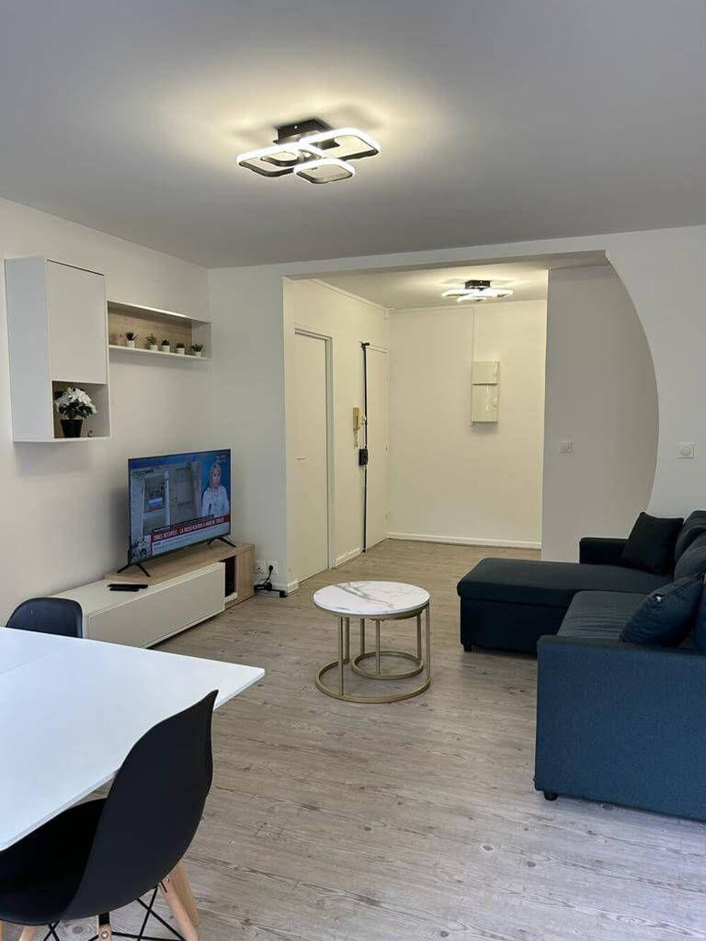 Location Appartement Chambre dispo dans belle coloc à Evry Évry-courcouronnes