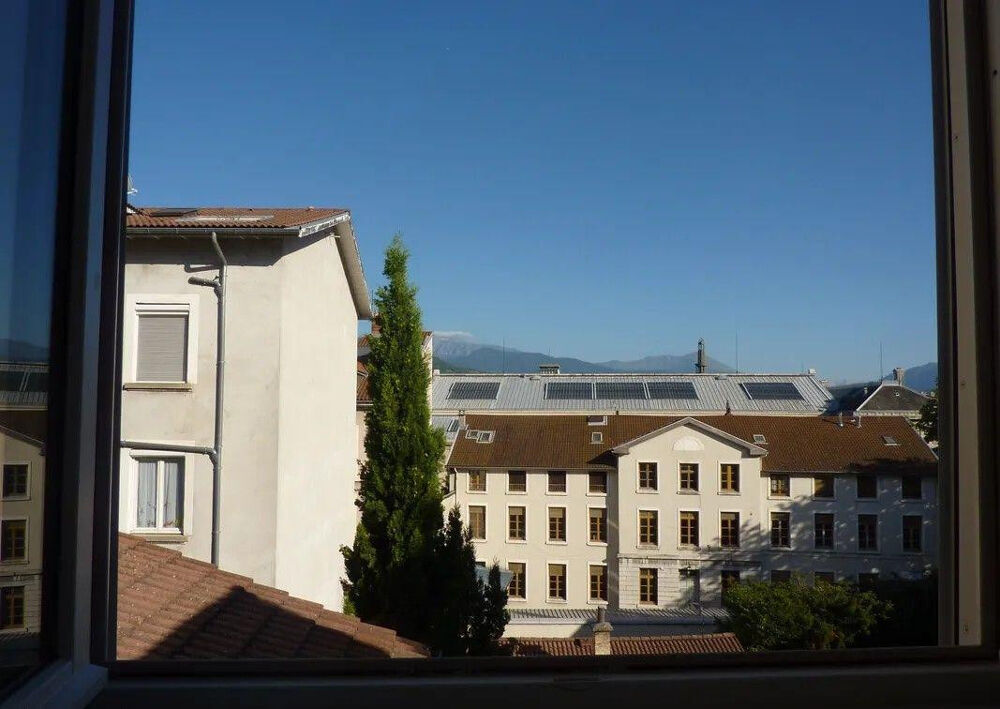 Location Appartement Beau 3P 45m² très calme et ensoleillé Grenoble