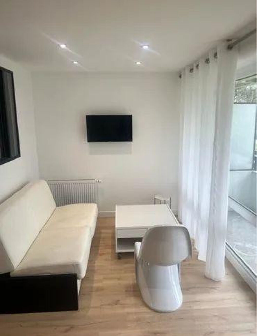 Location Appartement 3P meublé 40m2, entièrement rénové, RDC à Nantes Nantes