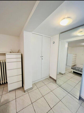  Appartement à louer 3 pièces 50 m²