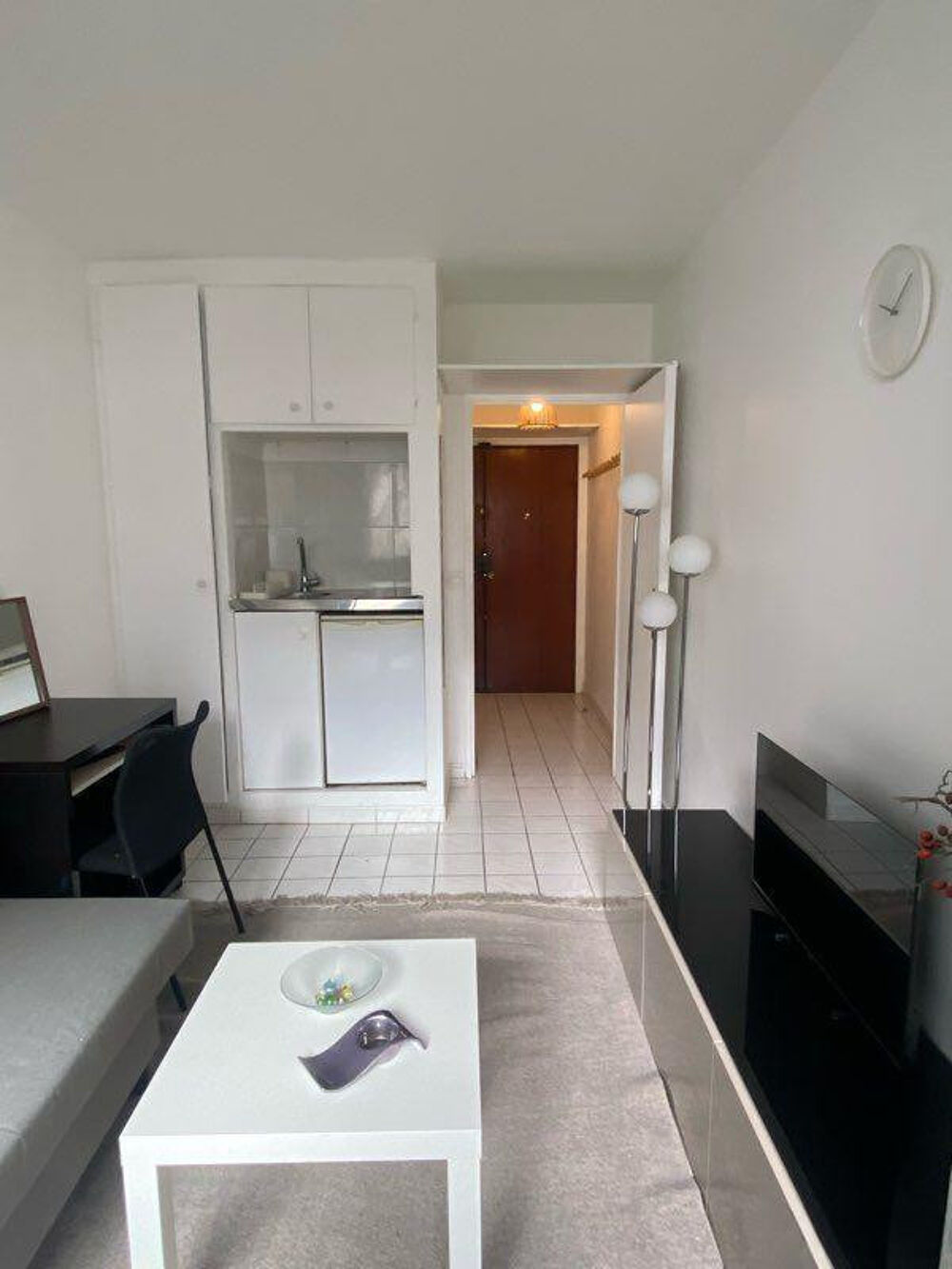 Location Appartement Studio meublé à louer Puteaux