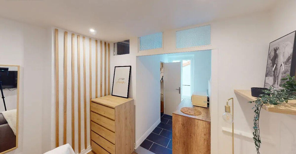 Location Appartement Superbe Studio meublé 15m2 à Lyon Bellecour Lyon 2