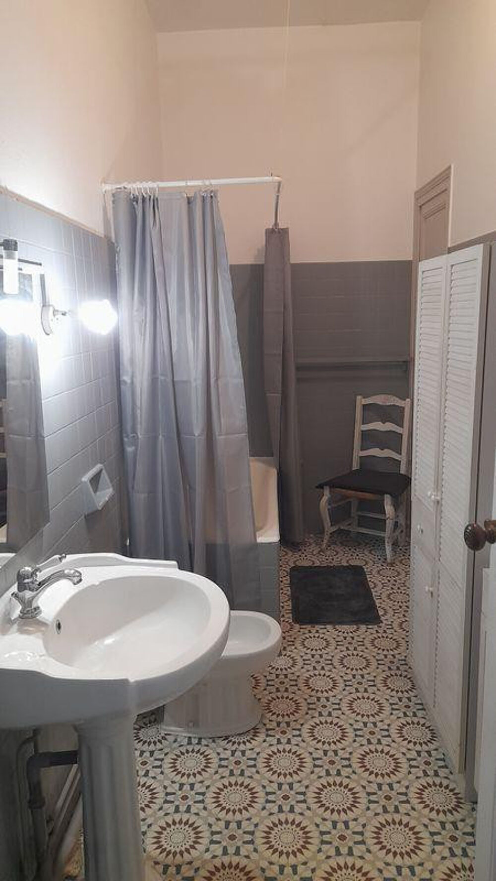 Location Appartement Beau T3 Meublé 75m² Bordeaux