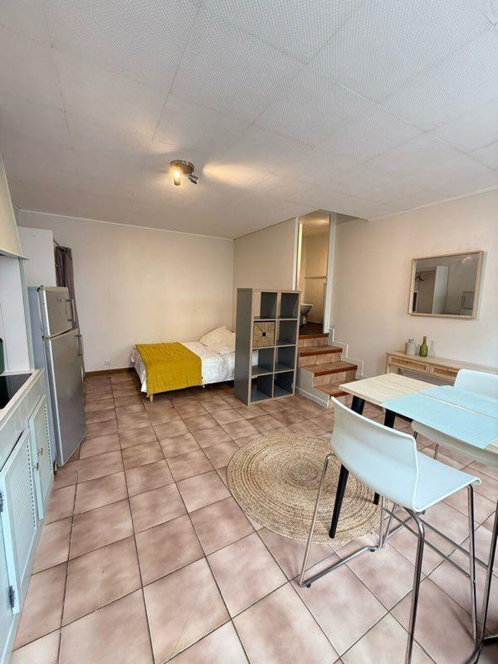 Location Appartement Beau studio meublé 27m² entièrement rénové Saint-Étienne