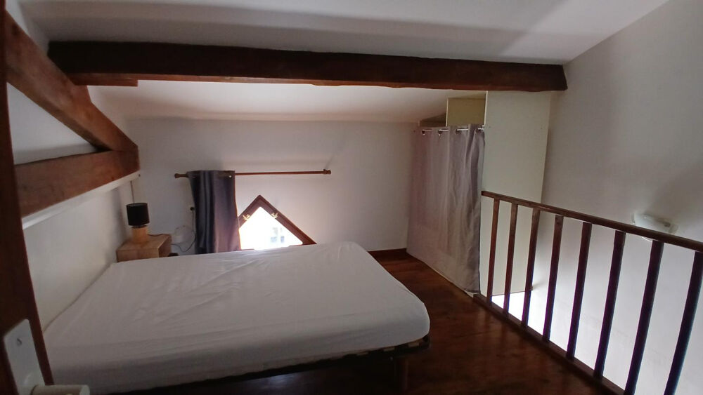 Location Appartement 2 pièces meublé et climatisé avec terrasse privée. Avignon