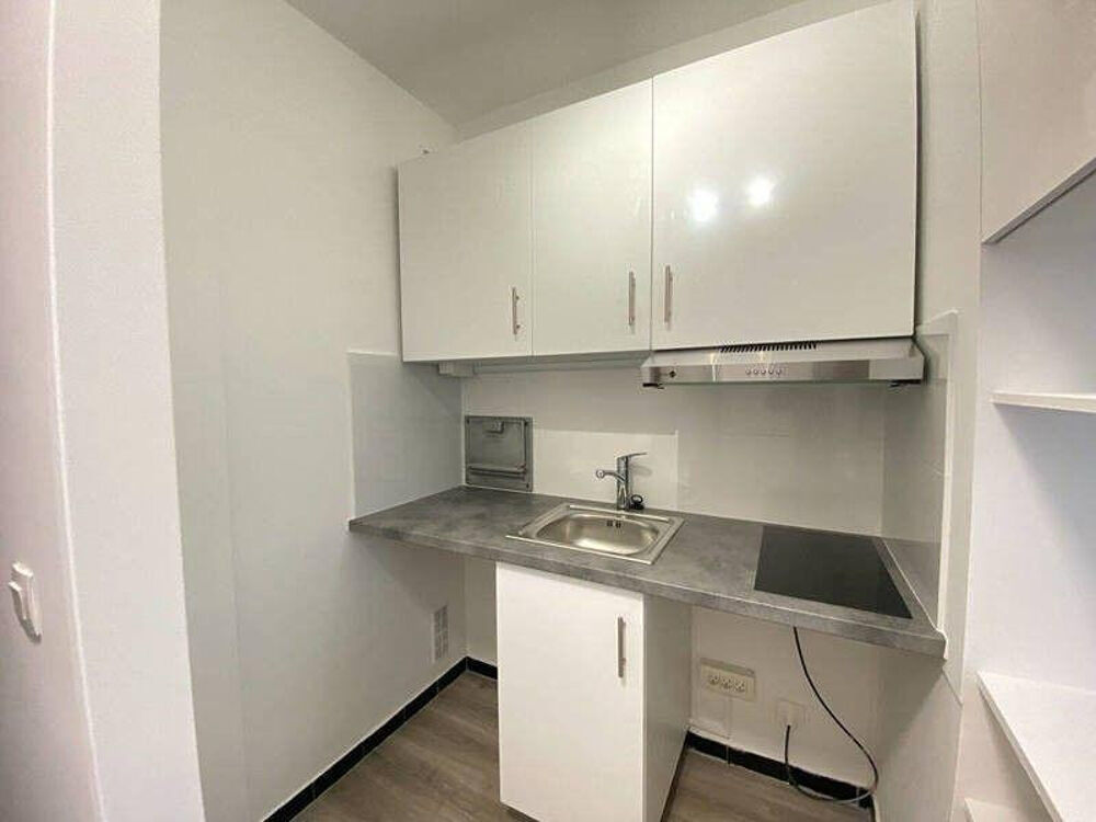 Location Appartement Grand studio Paris 14ème Paris 14