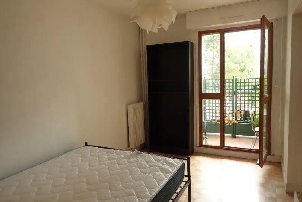 Location Appartement Appartement lumineux, baies vitrées et terrasse Paris 12