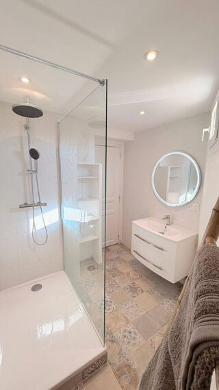  Appartement à louer 1 pièce 76 m²