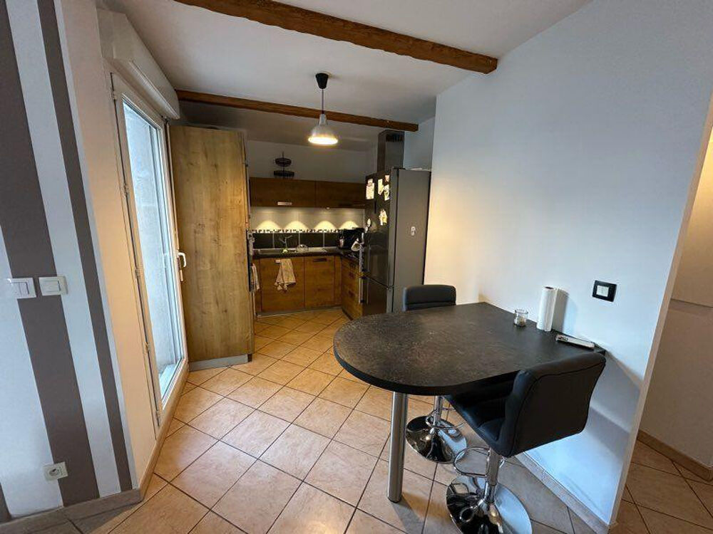 Location Appartement Beau T3 meublé 65m² + garage Lyon 8