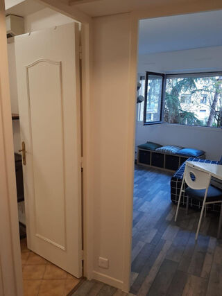  Appartement à louer 1 pièce 20 m²