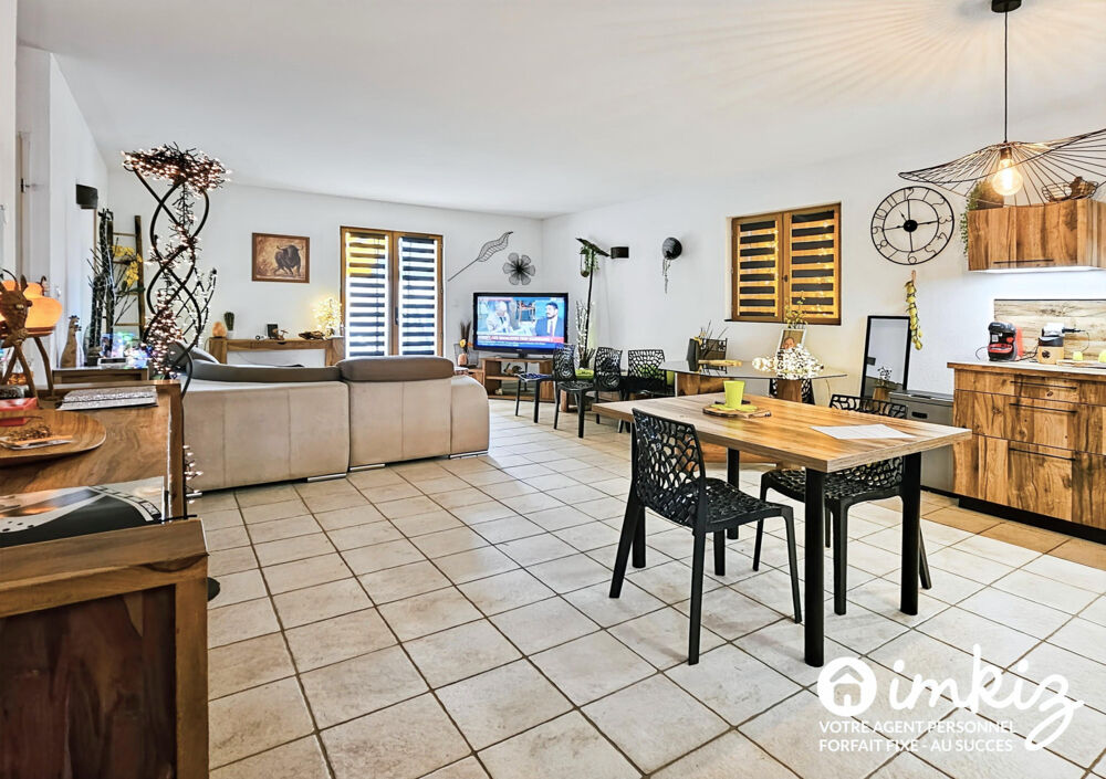 Vente Maison Maison de 2021, 3 chambres, avec piscine Blyes