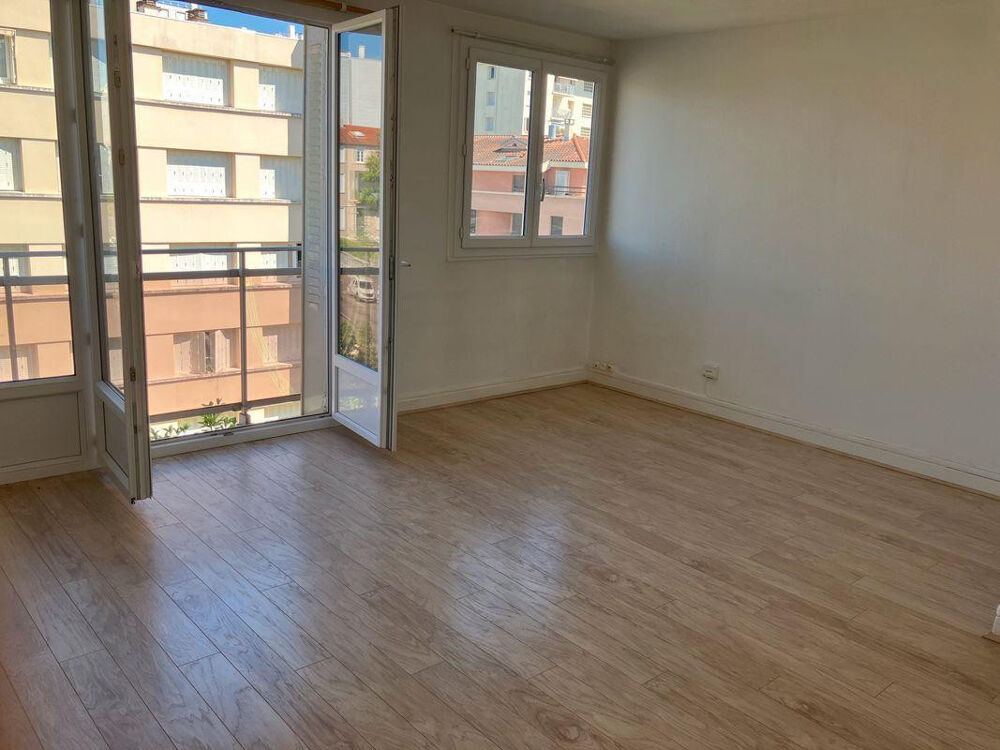 Location Appartement Appartement calme et doté d'un extérieur Lyon 4