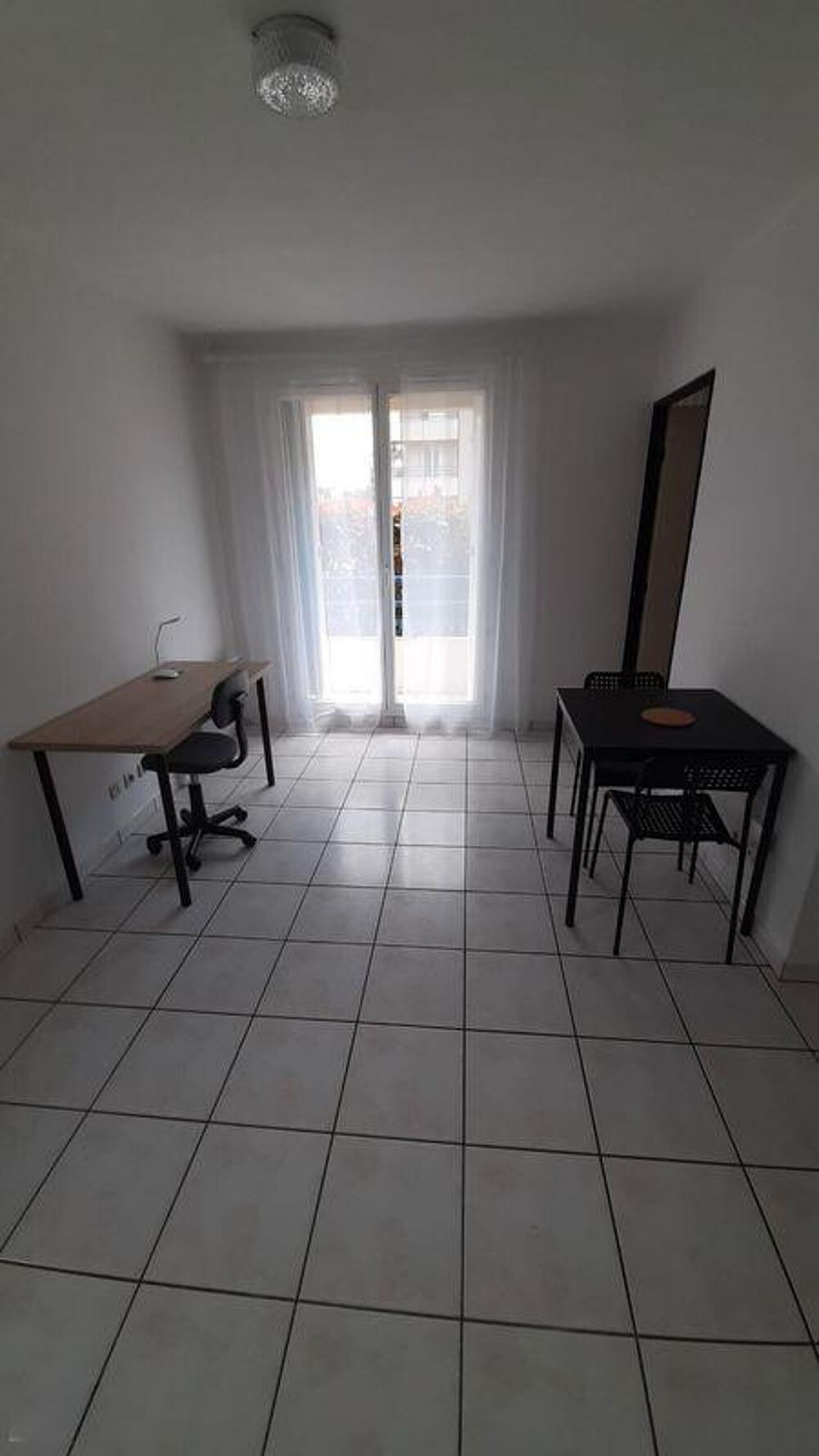 Location Appartement Beau studio meublé 23m² avec balcon 5m² proche fac Pau