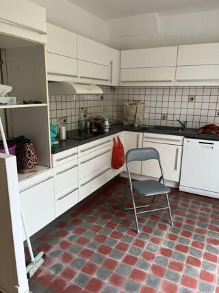 Appartement à louer 4 pièces 90 m²