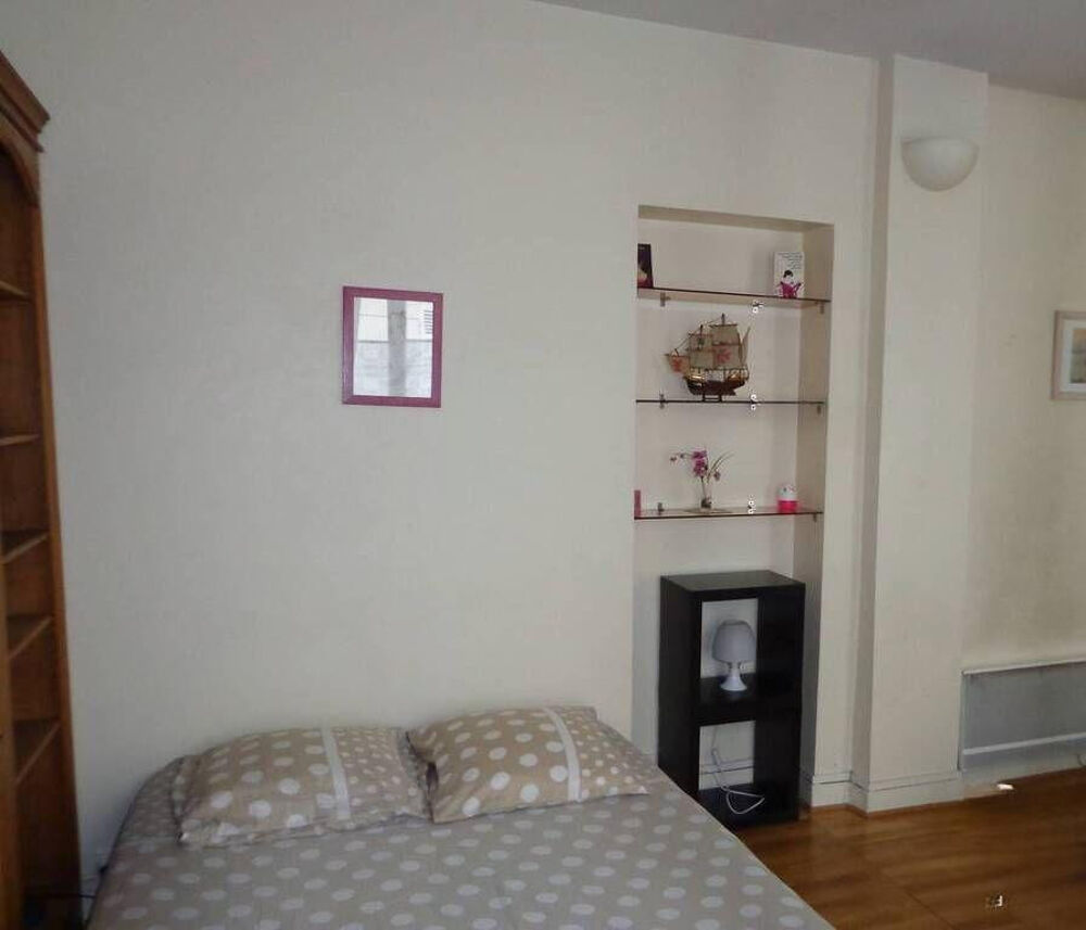 Location Appartement Location meublée studio 30 m² Paris 14E (75014) Paris 14