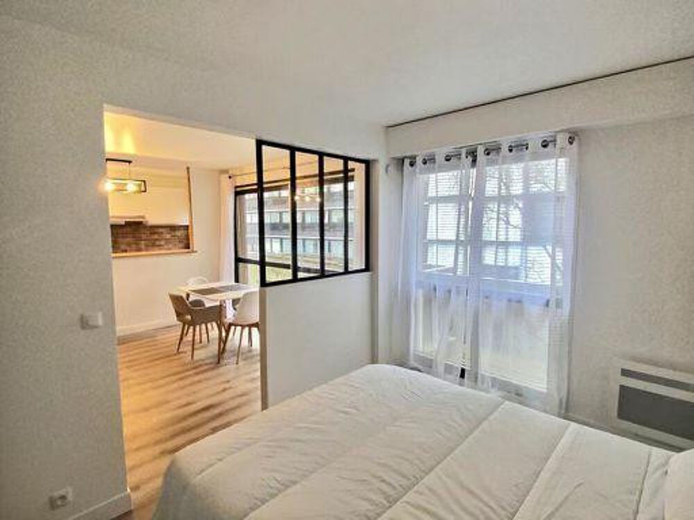 Location Appartement T2 rénové 20éme Arrondissement de Paris. Paris 20