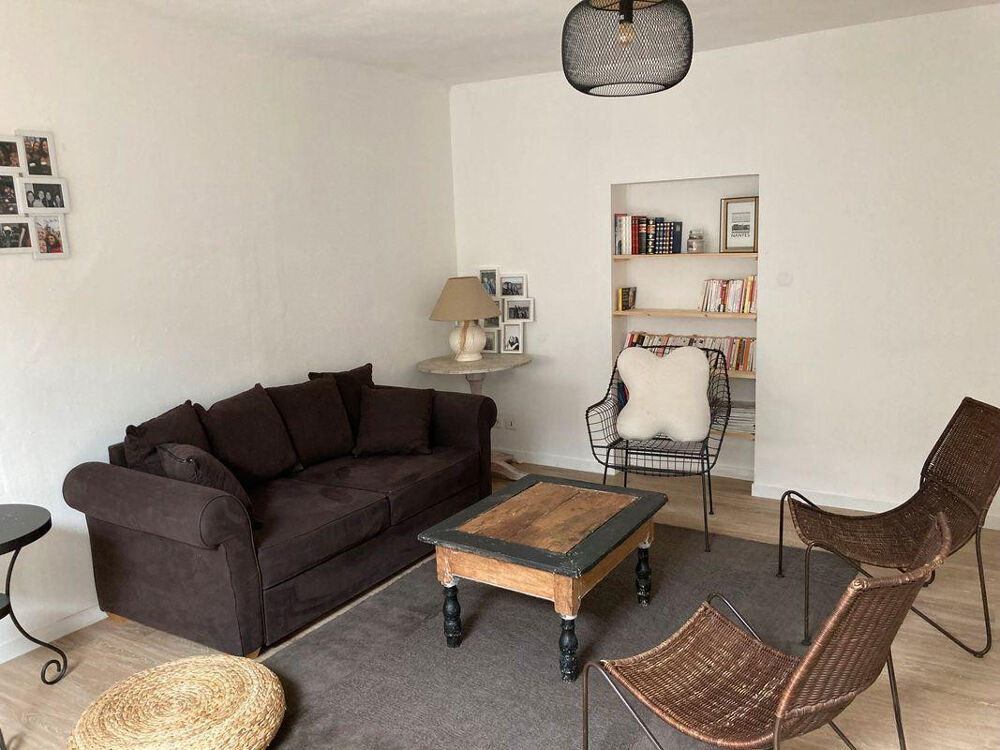 Location Appartement Beau T2 meublé 47m² avec cour privée 40m² Nantes