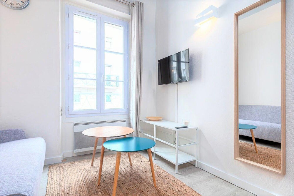 Location Appartement Studio 15,5m² + Chambre en mezzanine 19m - Meublé Levallois-perret
