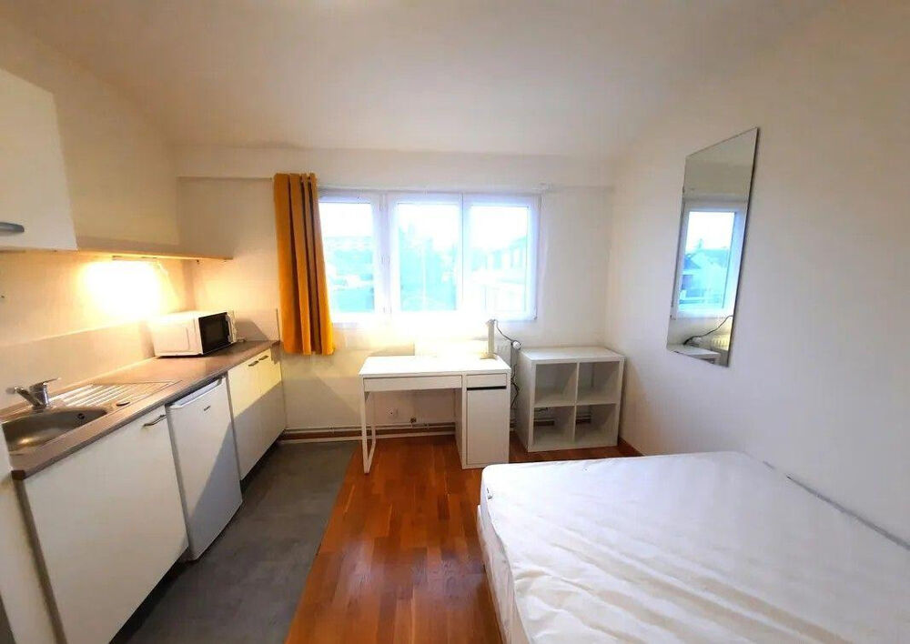 Location Appartement Chambre lumineuse dans belle maison en coloc Angers