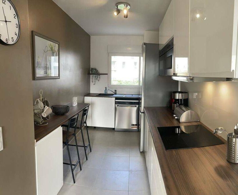 Location Appartement Chambre dans une colocation 93m² Châtenay-malabry