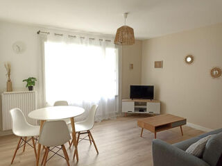  Appartement à louer 4 pièces 70 m²