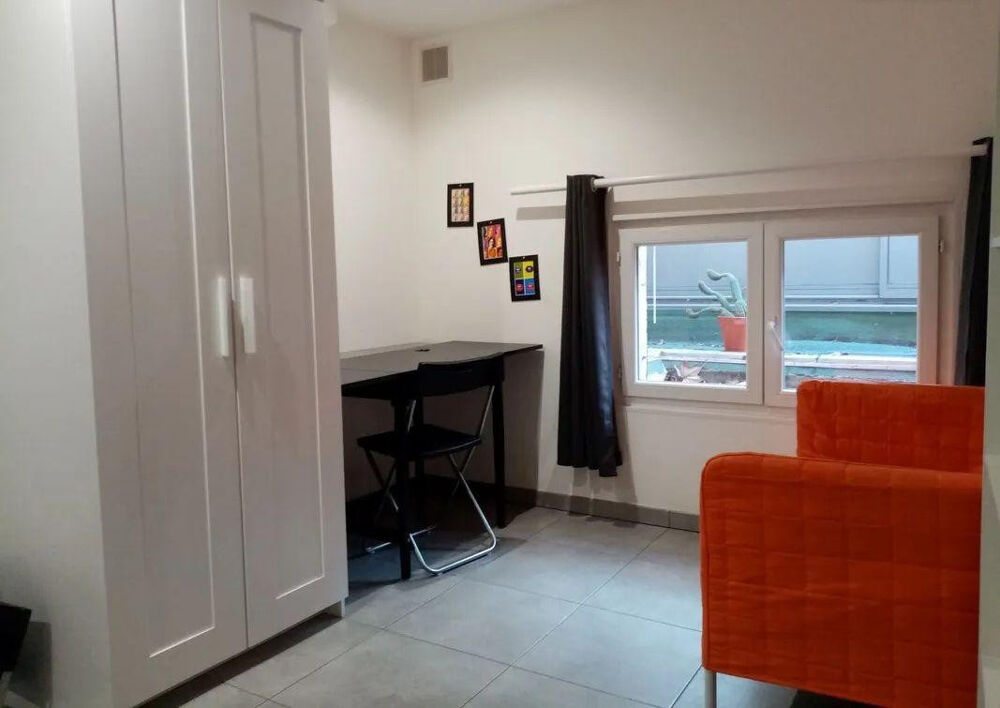 Location Appartement Beau studio entièrement meublé 18m² Aix-en-provence